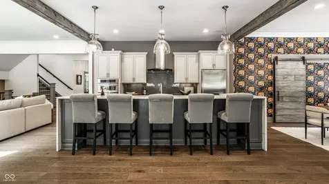 7511 Pine Valley Lane Indianapolis IN 46250