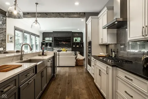 7511 Pine Valley Lane Indianapolis IN 46250
