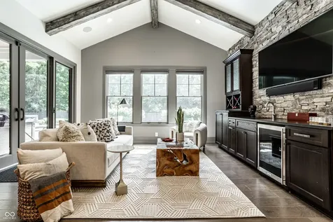 7511 Pine Valley Lane Indianapolis IN 46250