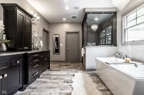 7511 Pine Valley Lane Indianapolis IN 46250