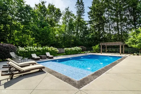 7511 Pine Valley Lane Indianapolis IN 46250