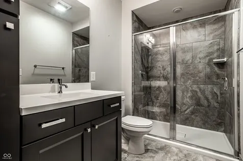 7511 Pine Valley Lane Indianapolis IN 46250