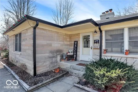 760 W Pine Street Zionsville IN 46077