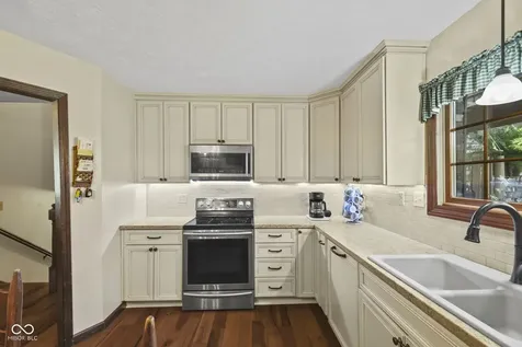 4750 Whirlaway Drive Indianapolis IN 46237