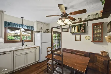 4750 Whirlaway Drive Indianapolis IN 46237