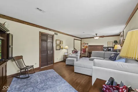 4750 Whirlaway Drive Indianapolis IN 46237