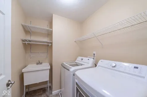 5825 Somerset Boulevard E Bargersville IN 46106