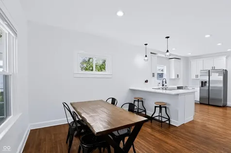 3910 N Kenwood Avenue Indianapolis IN 46208