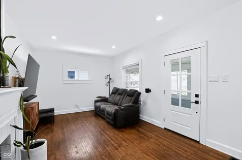 3910 N Kenwood Avenue Indianapolis IN 46208