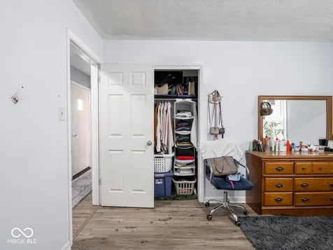 2240 E Thompson Road Indianapolis IN 46227