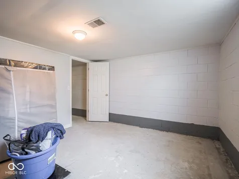 2240 E Thompson Road Indianapolis IN 46227