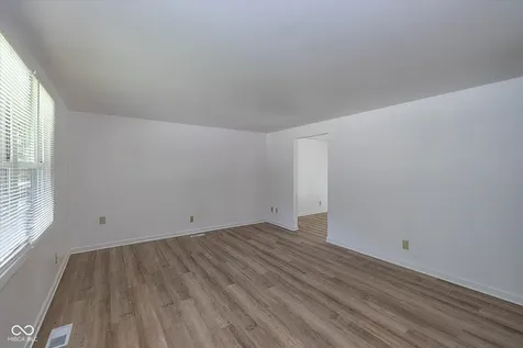 6525 Doris Drive Indianapolis IN 46214