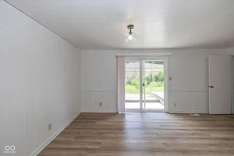 6525 Doris Drive Indianapolis IN 46214