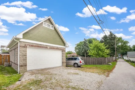 29 E Broadway Street Greenwood IN 46143