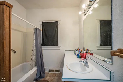 530 Homestead Avenue Seymour IN 47274