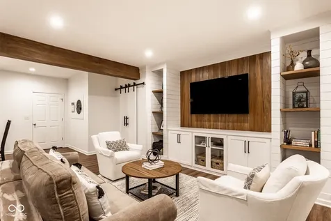 2591 Manigault Street Carmel IN 46032
