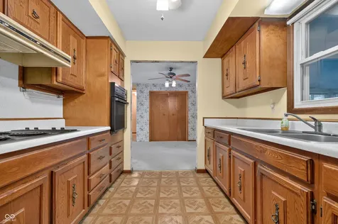 18055 Deshane Avenue Noblesville IN 46060
