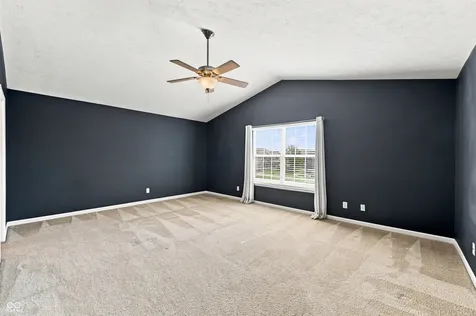 2732 Monarchy Lane Greenwood IN 46143