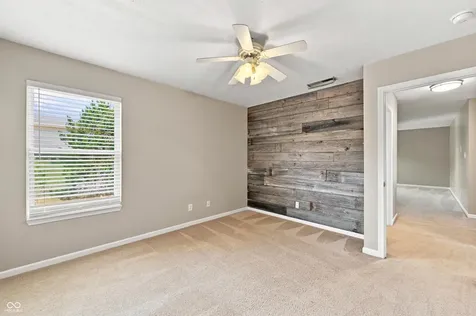 2732 Monarchy Lane Greenwood IN 46143