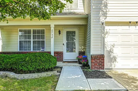 2732 Monarchy Lane Greenwood IN 46143