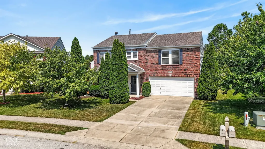 13971 Meadow Lake Fishers IN 46038