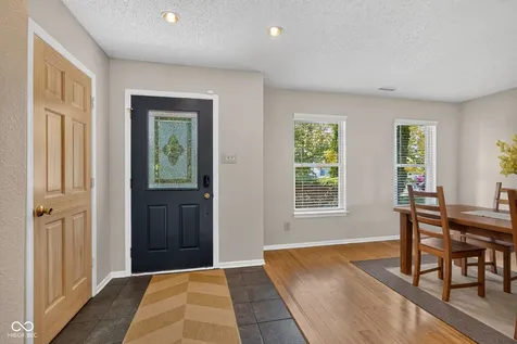 13971 Meadow Lake Fishers IN 46038