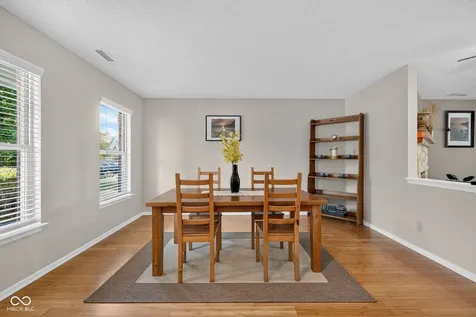 13971 Meadow Lake Fishers IN 46038