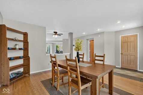 13971 Meadow Lake Fishers IN 46038