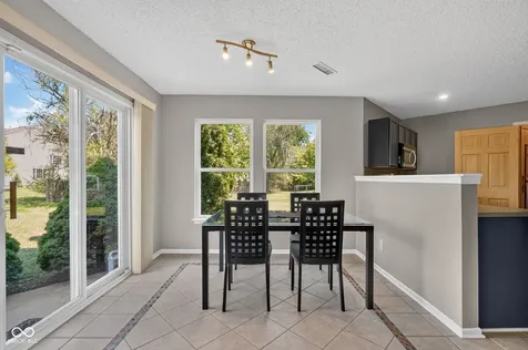 13971 Meadow Lake Fishers IN 46038