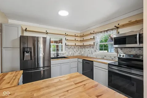 4301 E 38th Street Indianapolis IN 46218