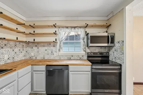 4301 E 38th Street Indianapolis IN 46218
