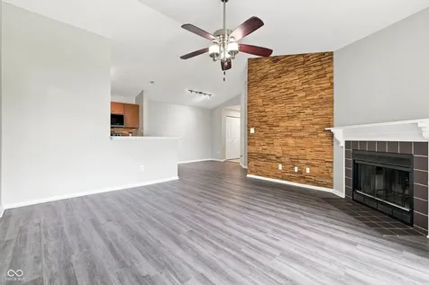 4351 Village Parkway Circle W Indianapolis IN 46254