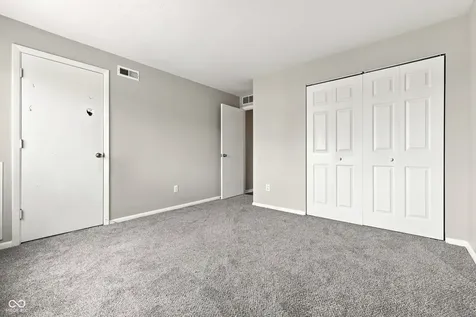 4351 Village Parkway Circle W Indianapolis IN 46254