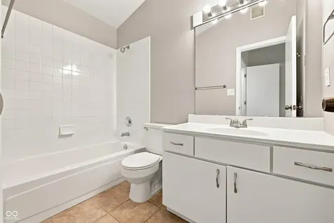 4351 Village Parkway Circle W Indianapolis IN 46254