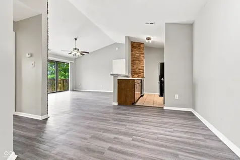 4351 Village Parkway Circle W Indianapolis IN 46254