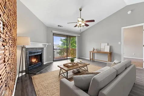 4351 Village Parkway Circle W Indianapolis IN 46254