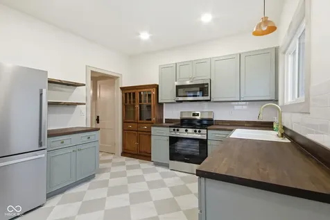 3244 Ruckle Street Indianapolis IN 46205