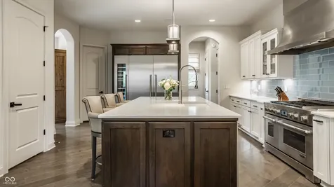 10748 English Oaks Drive Carmel IN 46032