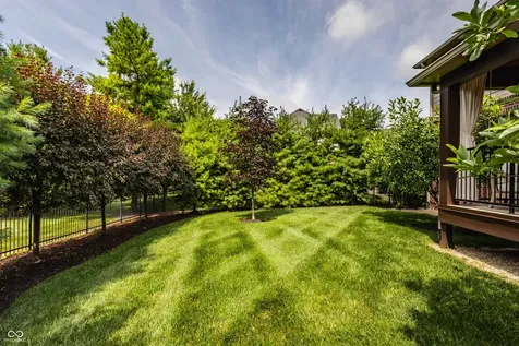 10748 English Oaks Drive Carmel IN 46032