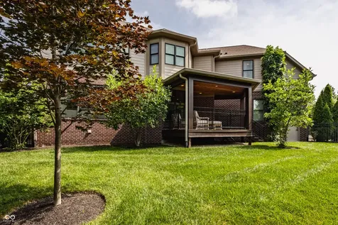 10748 English Oaks Drive Carmel IN 46032
