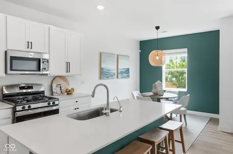 2068 Rowena Lane Westfield IN 46074