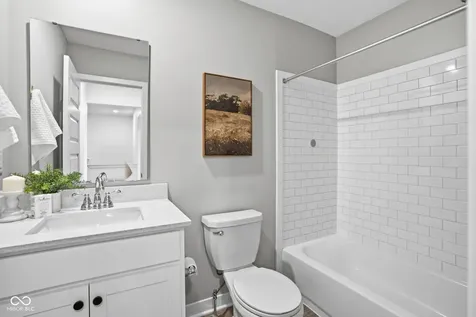2068 Rowena Lane Westfield IN 46074