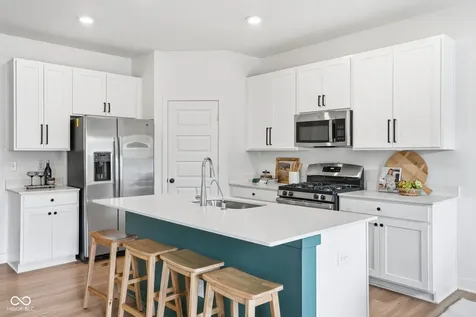 2068 Rowena Lane Westfield IN 46074