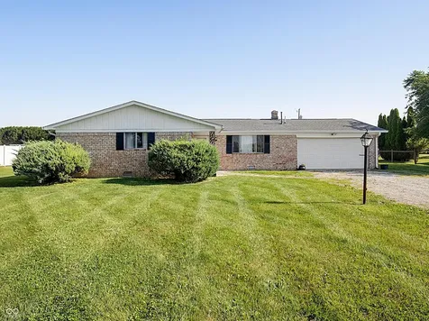 5684 E Us Highway 40 Greenfield IN 46140