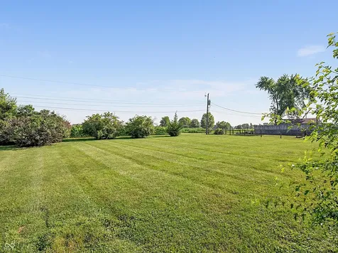 5684 E Us Highway 40 Greenfield IN 46140