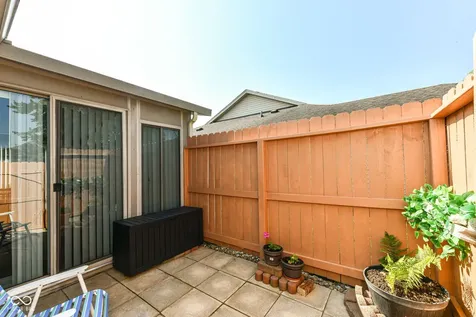 2038 Flamingo Way Franklin IN 46131