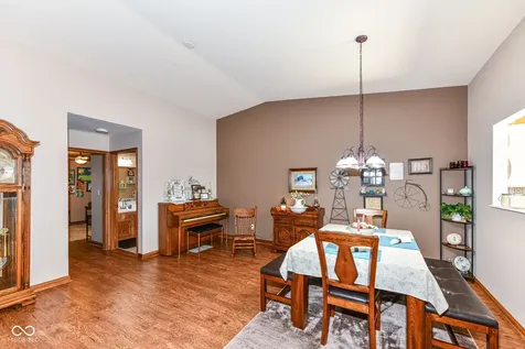 2038 Flamingo Way Franklin IN 46131