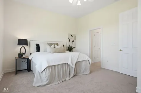 9012 Crystal Lake Drive Indianapolis IN 46240