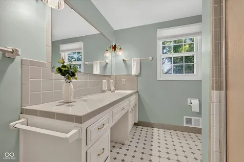 6501 Welham Road Indianapolis IN 46220