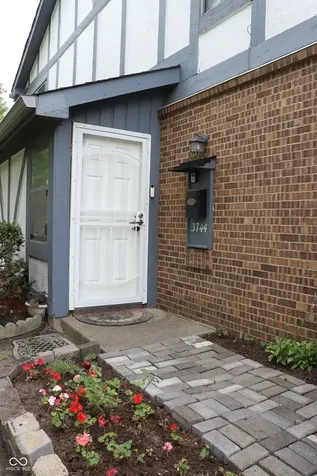 3744 Tudor Park Drive Indianapolis IN 46235